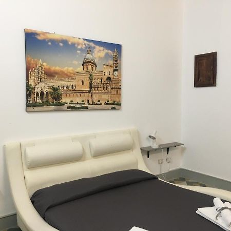 Le Stanze Di Regina Margherita 호텔 팔레르모 외부 사진